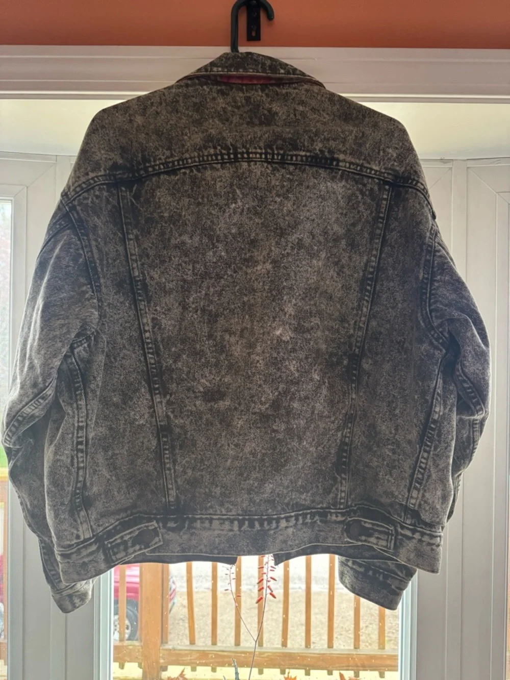 Levi's Black Acid-Wash Denim Jacket with Red Plaid Lining - Picture 2 of 5